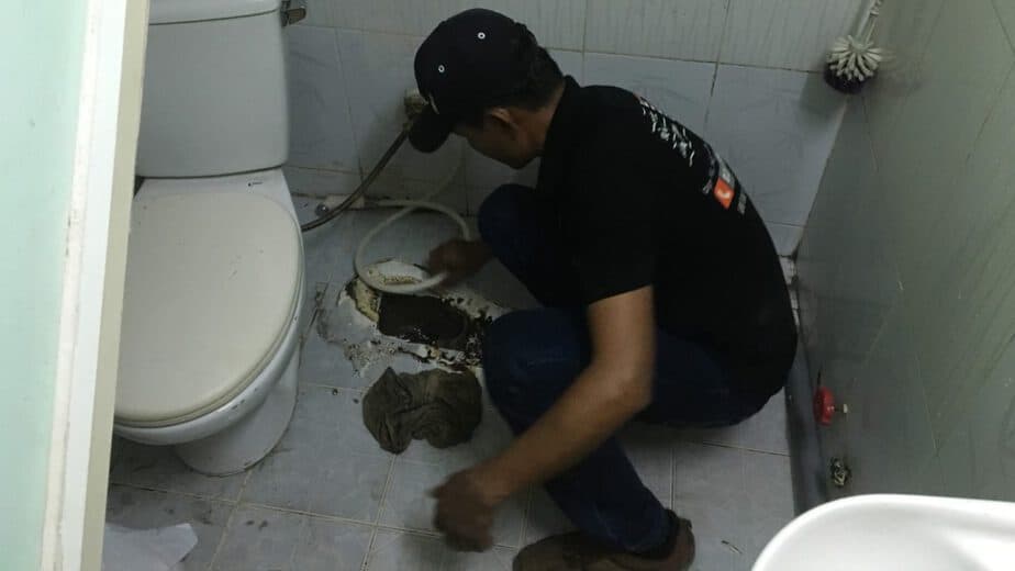 Dịch vụ Khử Mùi Hôi Toilet Nhanh Chóng - Mang Lại Hương Thơm Tự Nhiên